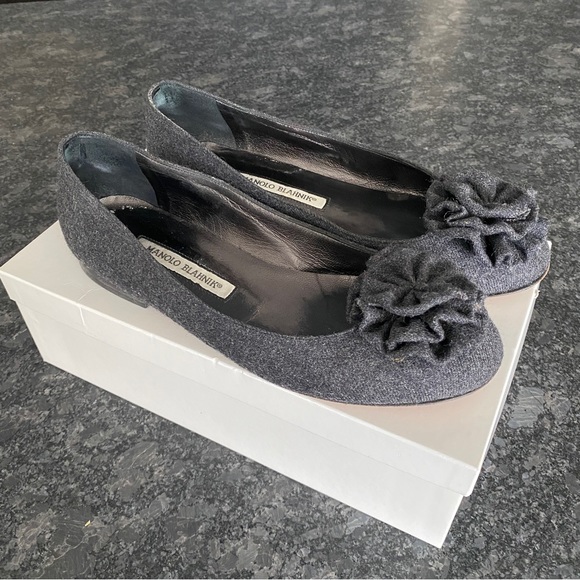 Authentic Manolo Blahnik Gisina Flats Dark Grey Wool Sz 37 - Picture 2 of 12